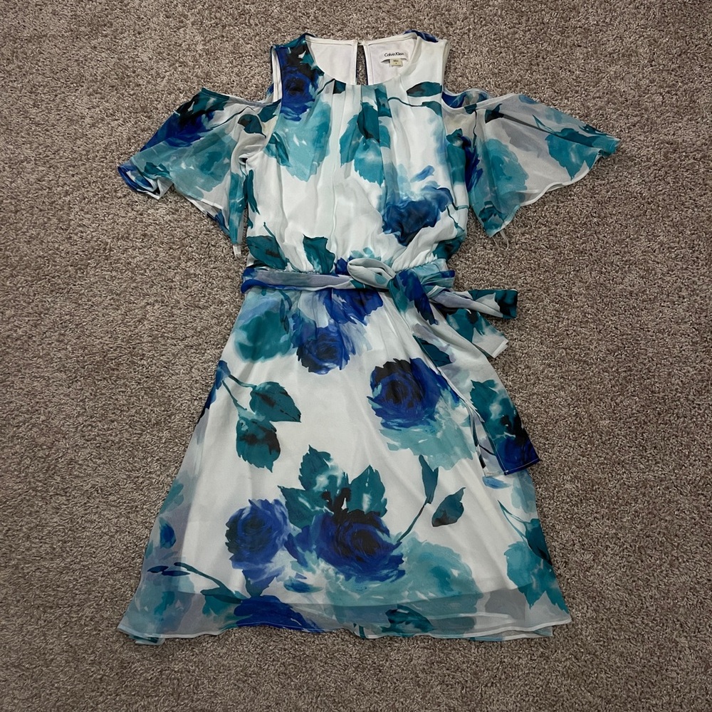 Calvin Klein Blue Cold Shoulder Dress Size: 6